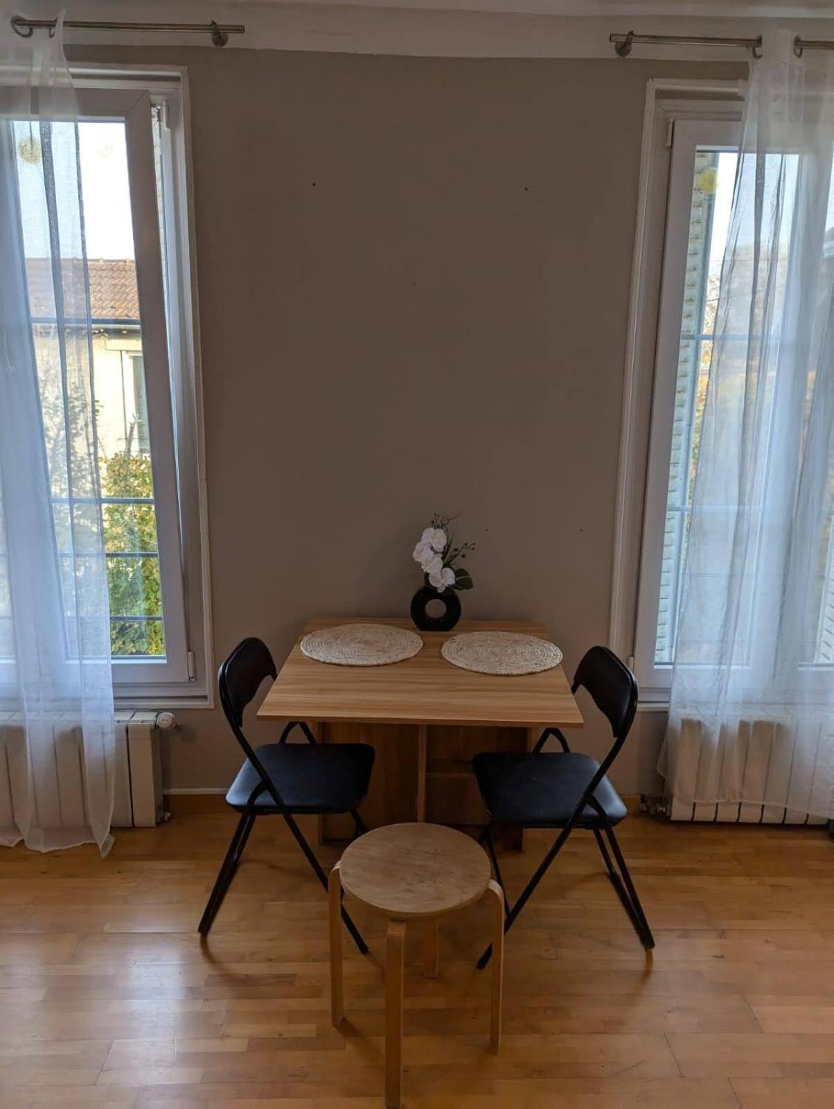 Appartement Avec Jardin Versailles Exteriör bild